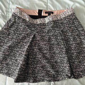 Banana Republic Black and White Skirt Size 12